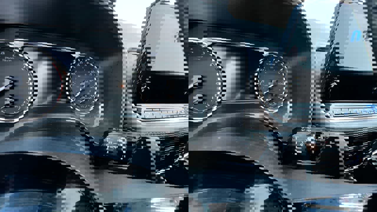 Used 2023 Nissan Rogue SL w/ SL Premium Package image 19