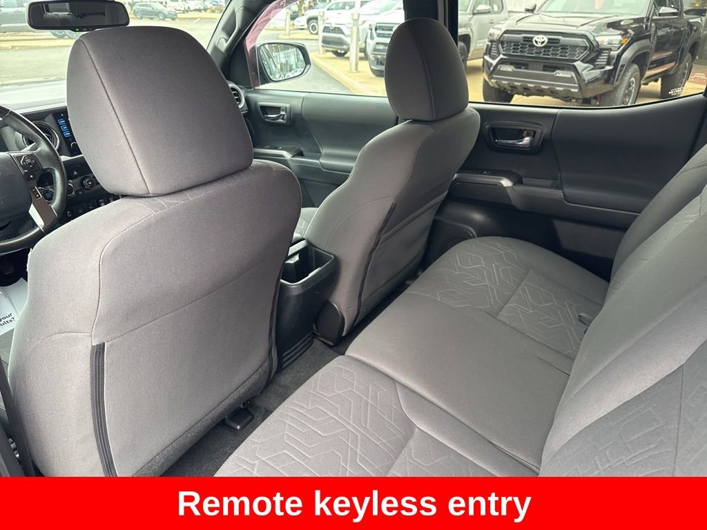 Used 2019 Toyota Tacoma TRD Off-Road image 18