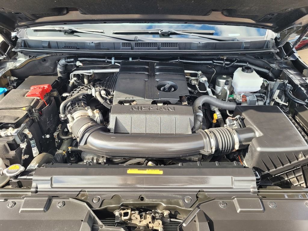 Used 2023 Nissan Frontier SV image 29