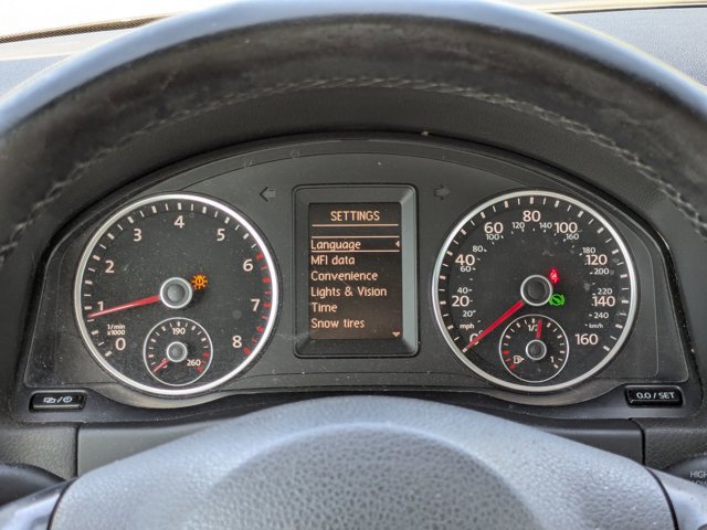 Used 2016 Volkswagen Tiguan S image 3