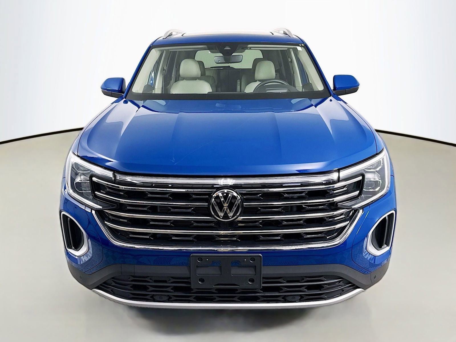 Used 2025 Volkswagen Atlas SEL image 6