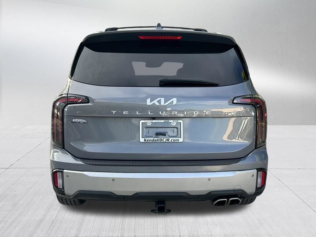 Used 2023 Kia Telluride EX w/ EX Captain's Chair Package FWD image 6
