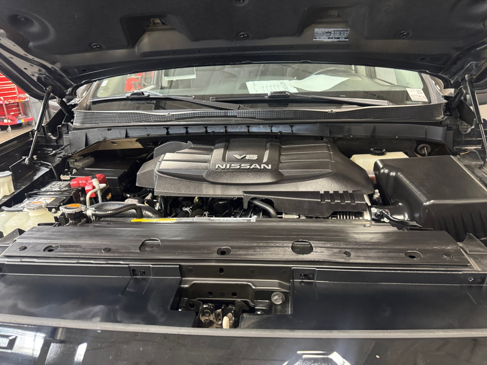 Used 2020 Nissan Titan SV w/ SV Convenience Package AWD/4WD image 21