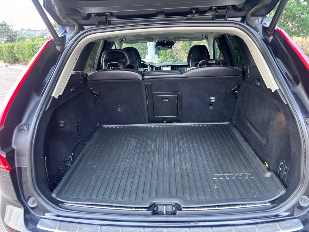 Used 2018 Volvo XC60 T5 Inscription w/ Convenience Package AWD/4WD image 38