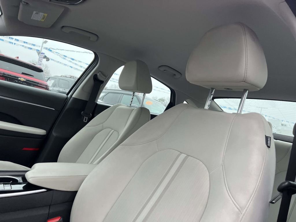 Used 2023 Hyundai Sonata SEL image 14