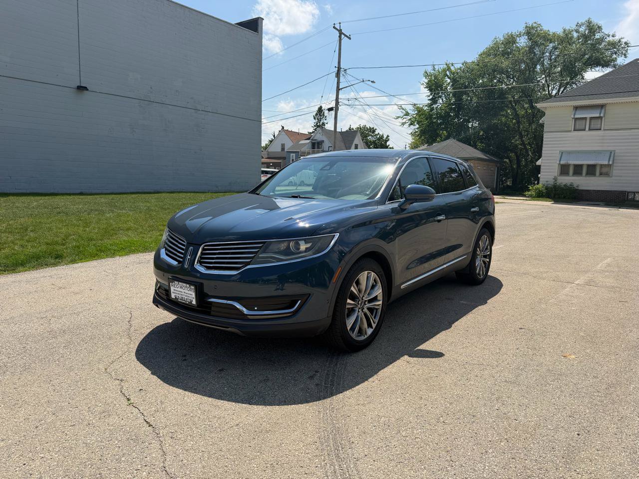 Used 2016 Lincoln MKX Reserve w/ Technology Package AWD/4WD image 3