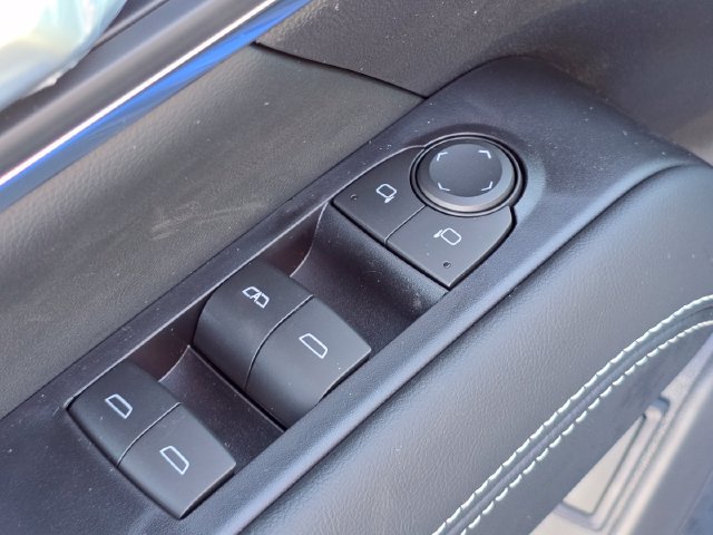 New 2027 GMC Terrain Elevation w/ Elevation Premium Package FWD image 25