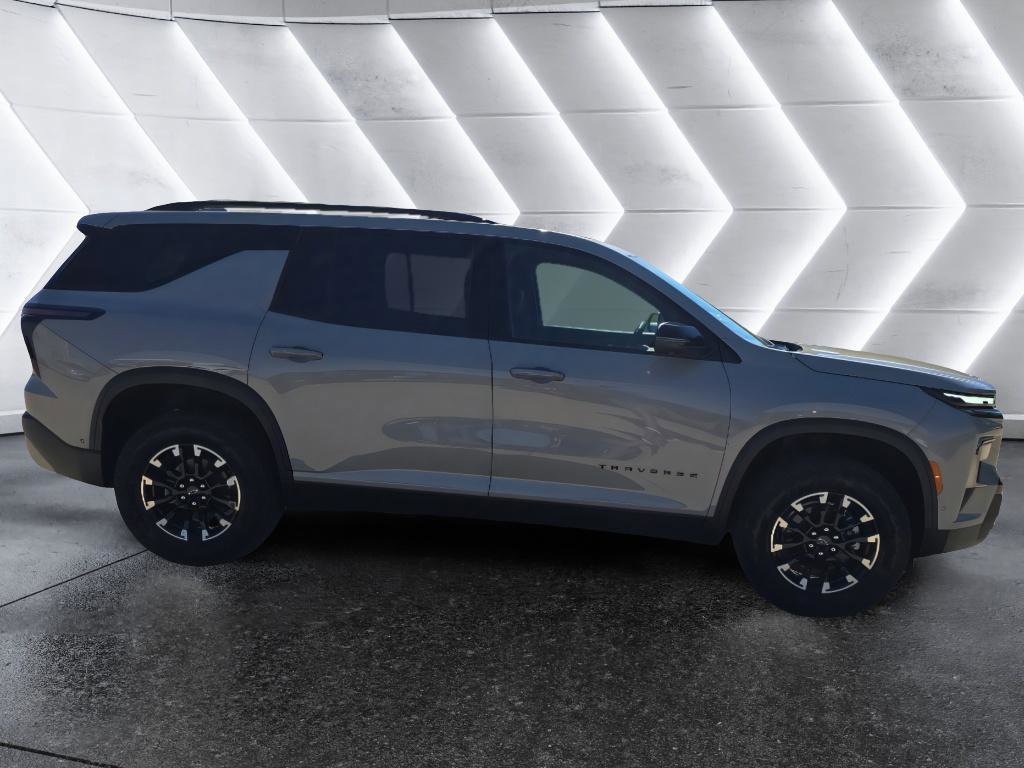 New 2026 Chevrolet Traverse Z71 w/ Enhanced Driving Package image 4