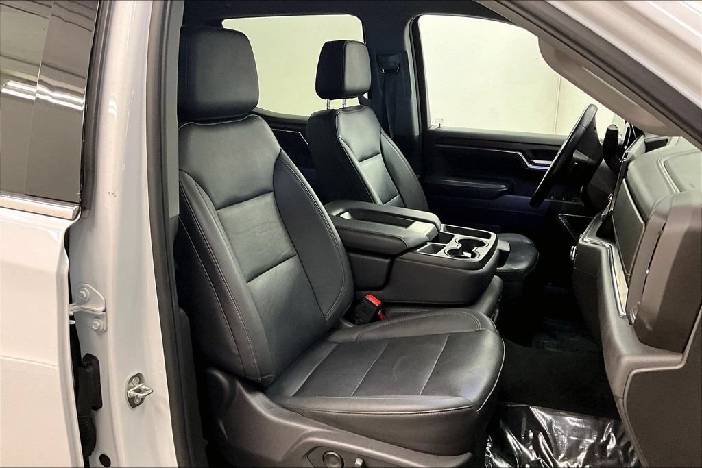 Used 2024 GMC Sierra 1500 SLT AWD/4WD image 6