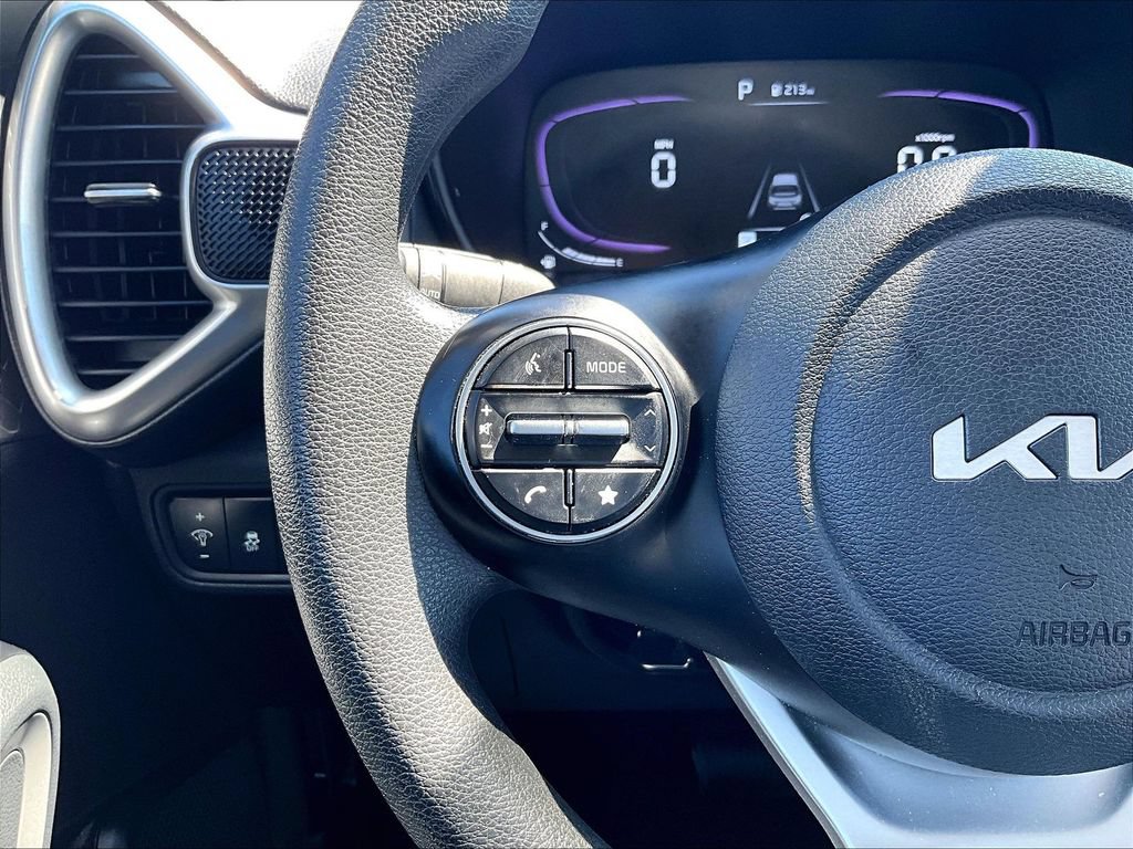 Used 2023 Kia Soul LX w/ Option Group 015 FWD image 19