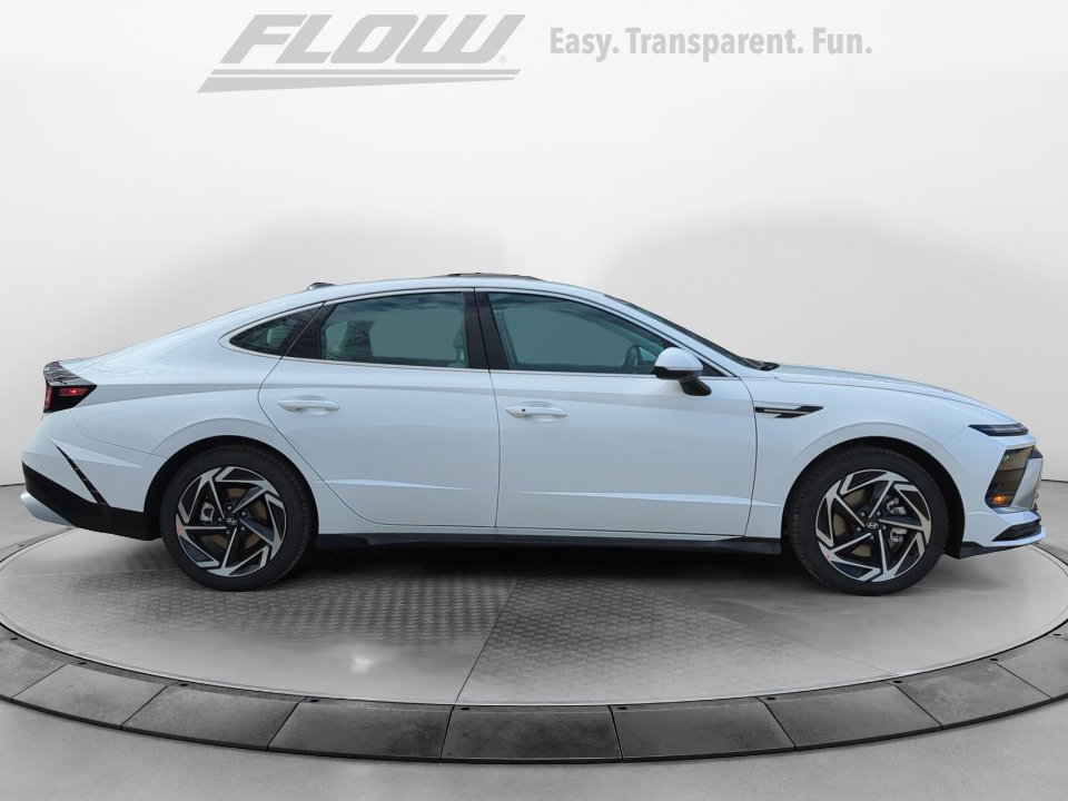 New 2026 Hyundai Sonata SEL FWD image 8