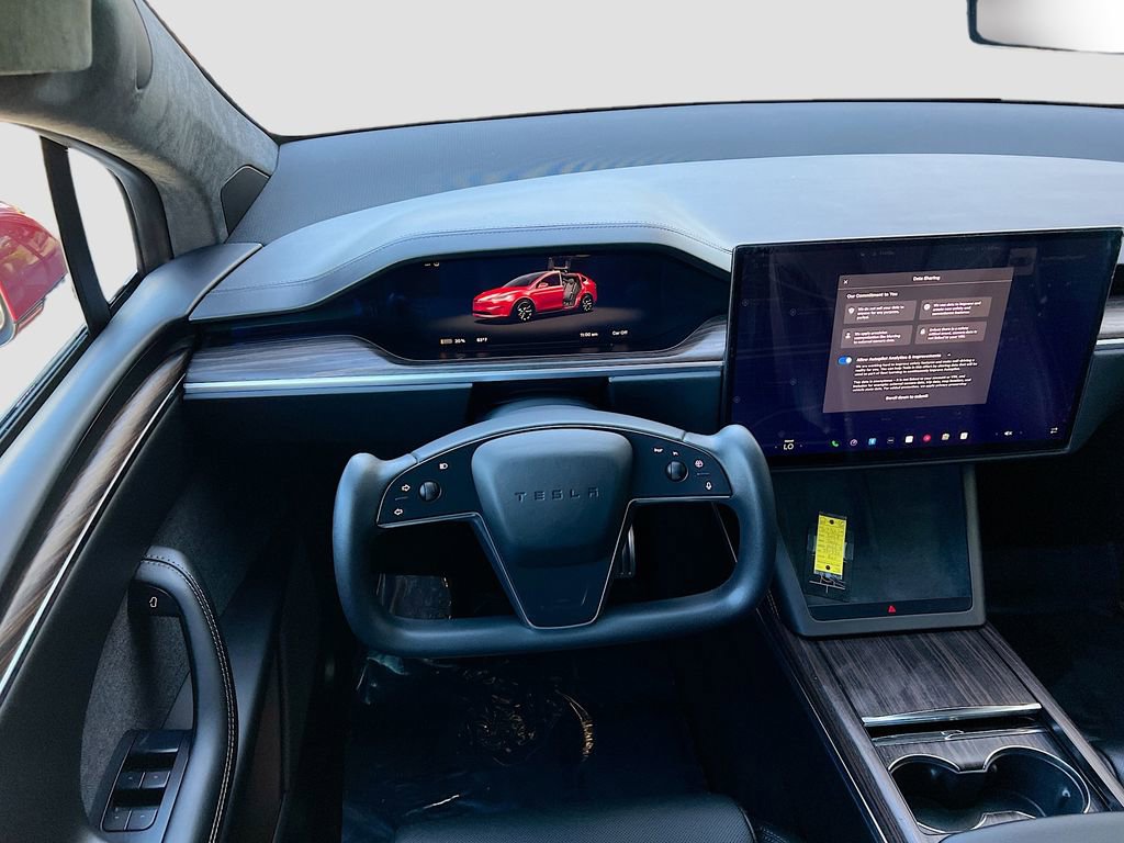 Used 2023 Tesla Model X image 21