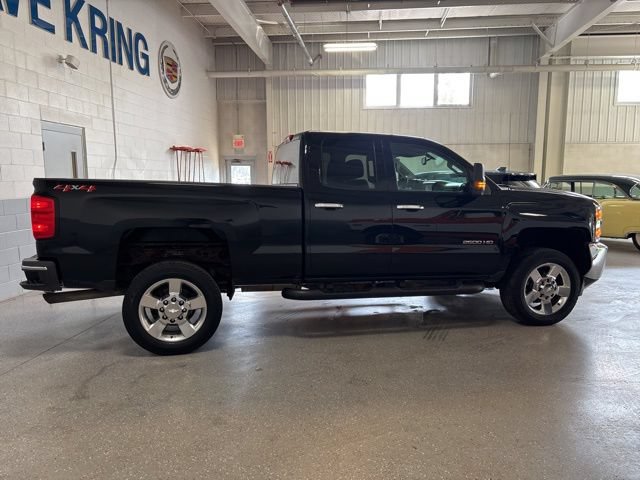 Used 2019 Chevrolet Silverado 2500 W/T w/ Snow Plow Prep Package AWD/4WD image 5