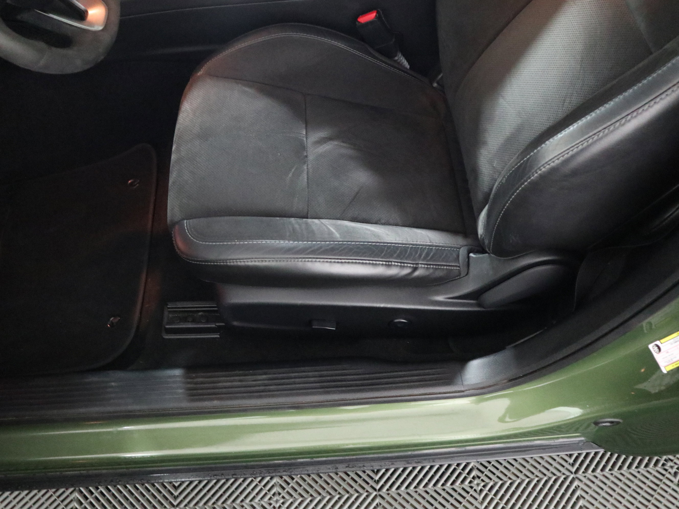 Used 2019 Dodge Challenger R/T Scat Pack w/ 1320 Drag Pack RWD image 18