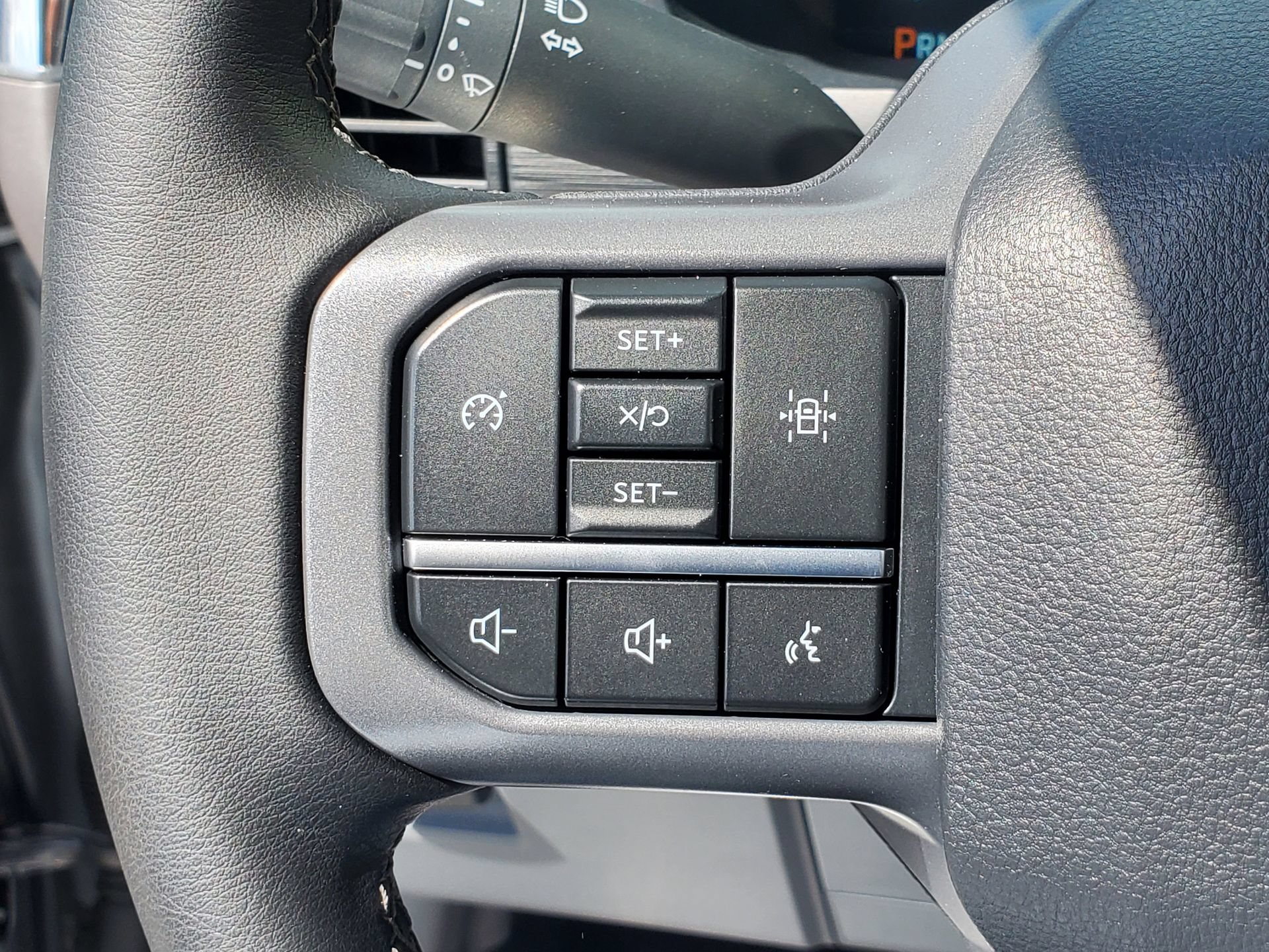 Used 2025 Ford F150 XLT w/ Equipment Group 301A Standard AWD/4WD image 21