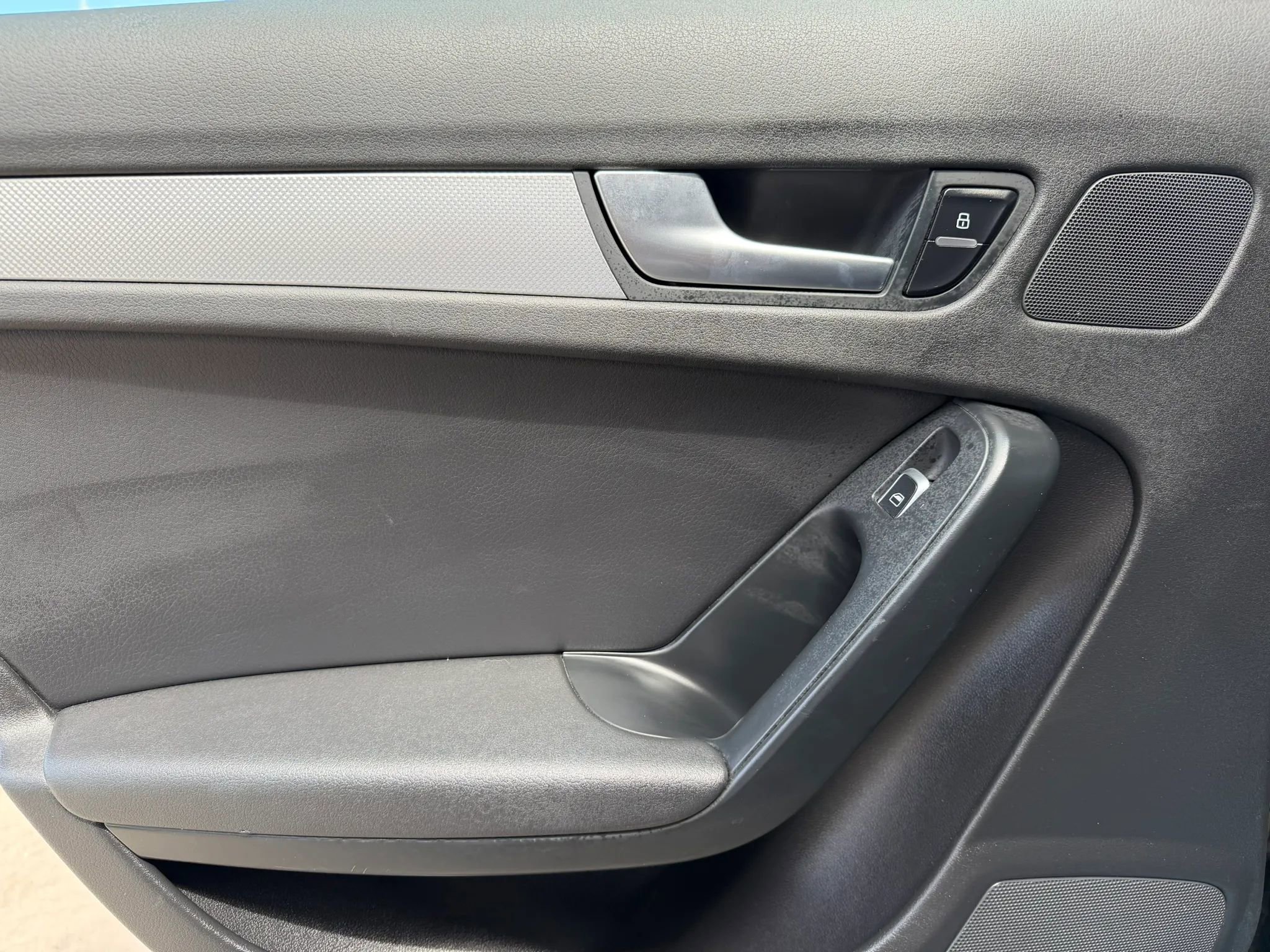 Used 2013 Audi A4 2.0T Premium image 11