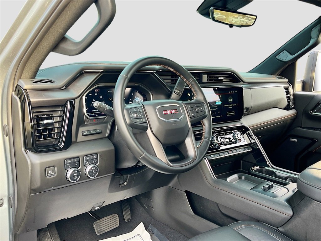 Used 2024 GMC Sierra 2500 AT4 w/ AT4 Premium Plus Package image 9