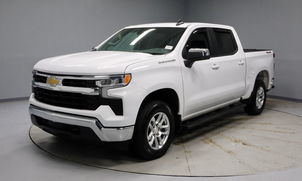 Used 2023 Chevrolet Silverado 1500 LT AWD/4WD image 7