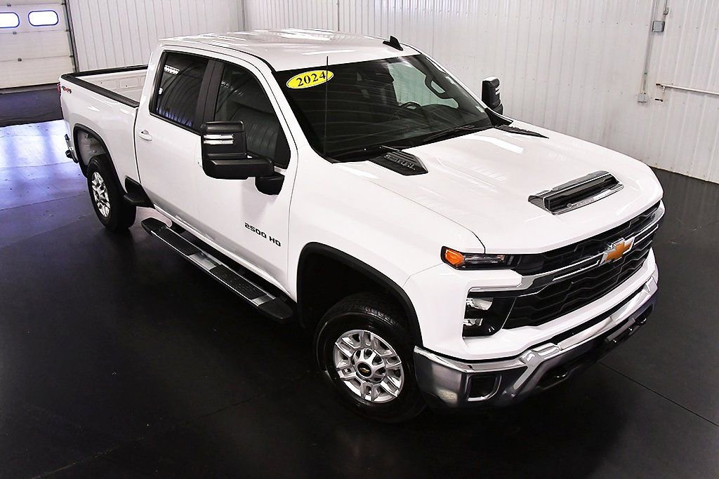 Used 2024 Chevrolet Silverado 2500 LT image 16