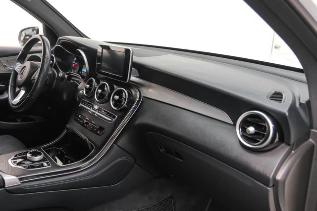 Used 2019 Mercedes-Benz GLC 300 w/ Premium Package image 13