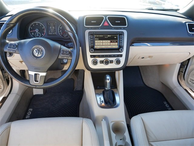 Used 2014 Volkswagen Eos Executive image 22