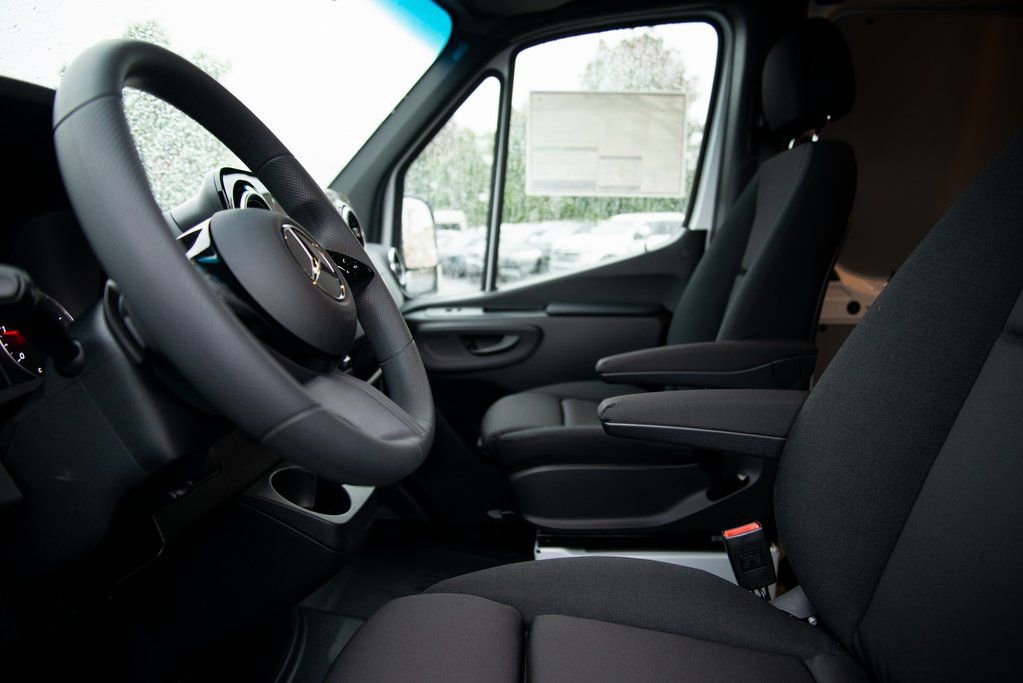 New 2026 Mercedes-Benz Sprinter 2500 image 12