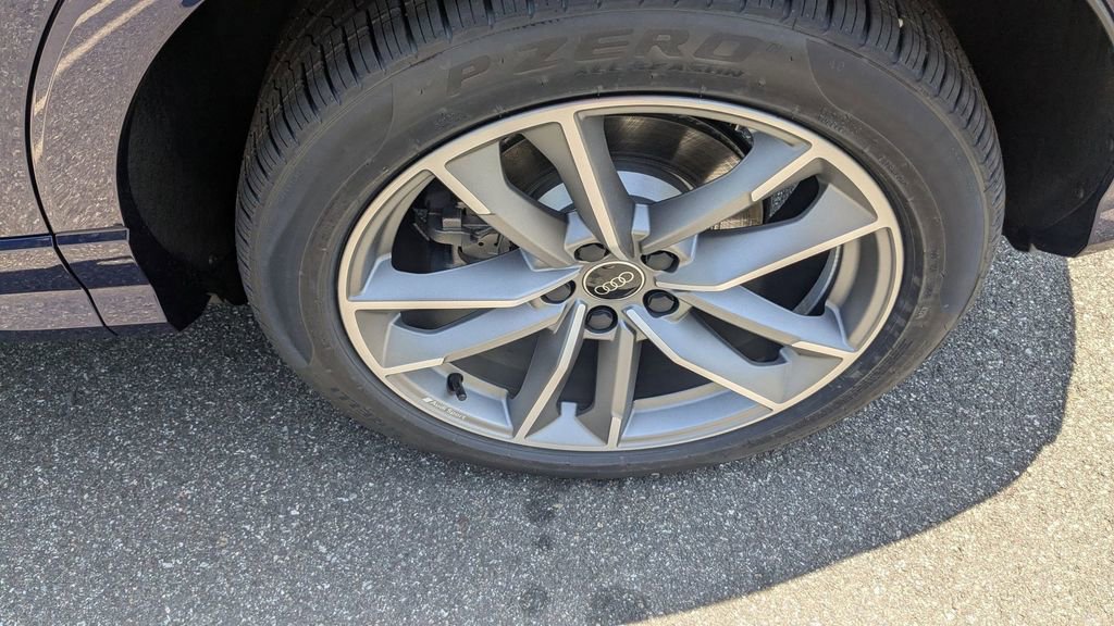 New 2025 Audi Q3 2.0T Premium image 16