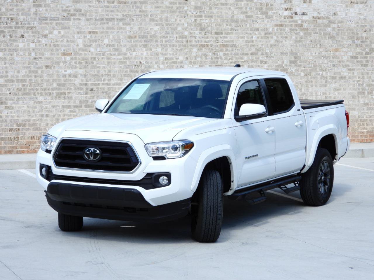 Used 2022 Toyota Tacoma SR5 w/ Technology Package RWD image 14