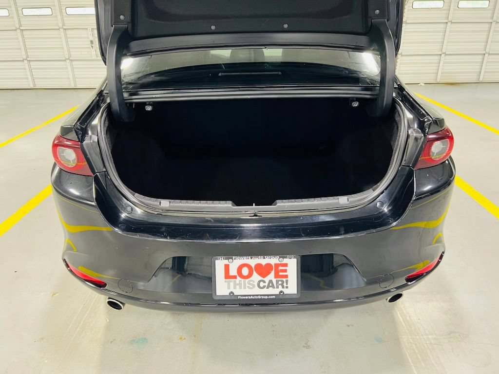 Used 2024 MAZDA MAZDA3 s FWD image 9