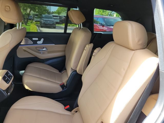 Used 2024 Mercedes-Benz GLS 450 4MATIC image 13