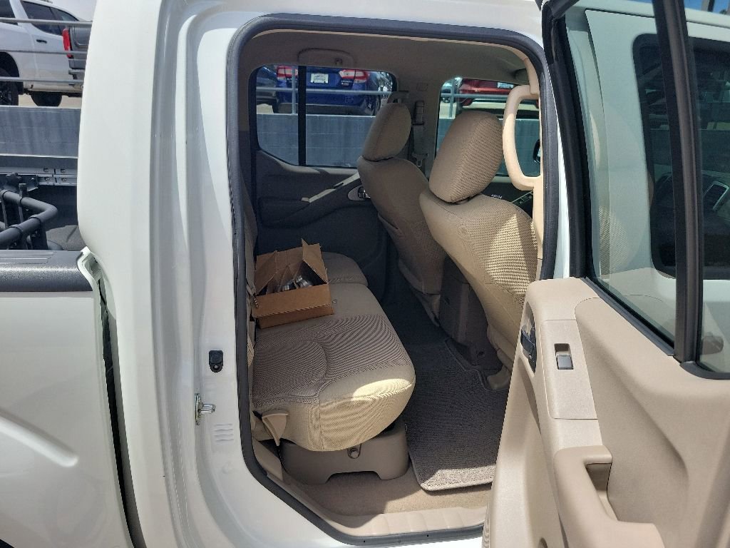 Used 2019 Nissan Frontier SV w/ Value Truck Package RWD image 15