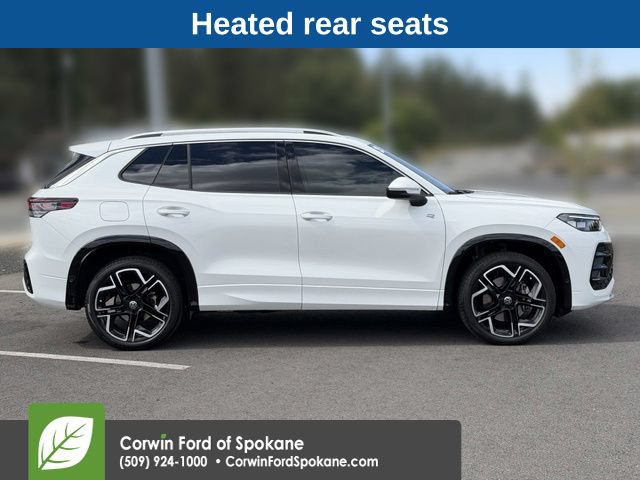 Used 2025 Volkswagen Tiguan SEL R-Line AWD/4WD image 10