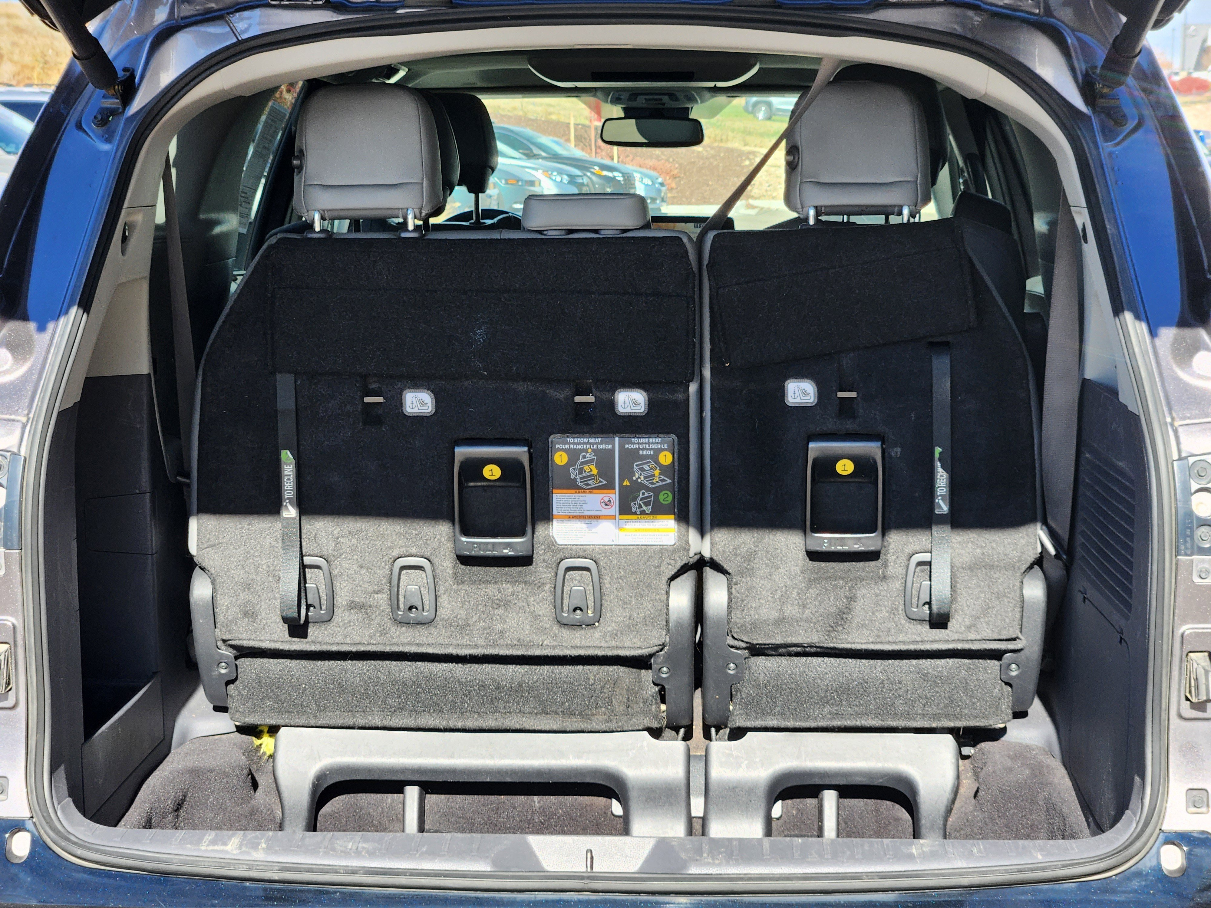 Used 2023 Toyota Sienna Limited image 13