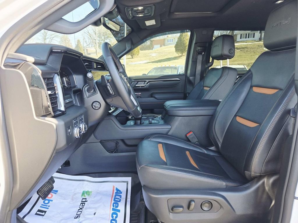 Used 2025 GMC Sierra 1500 AT4 w/ AT4 Premium Package image 12