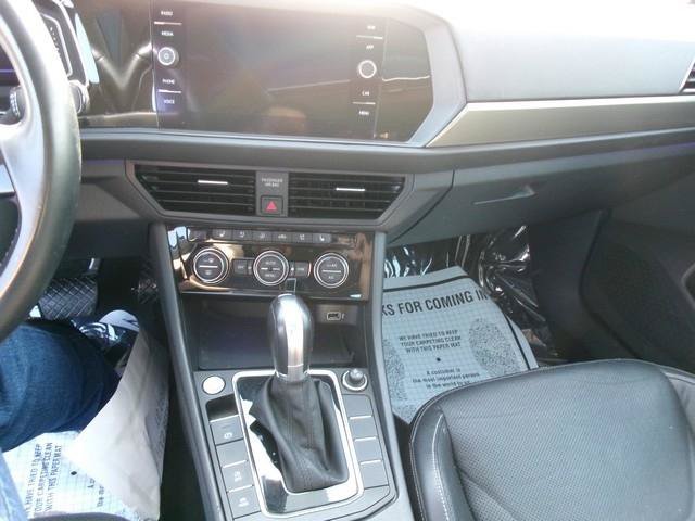 Used 2019 Volkswagen Jetta SEL Premium FWD image 15
