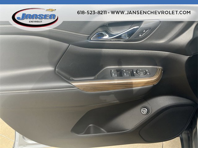 Certified 2023 GMC Acadia SLE w/ Driver Convenience Package image 13