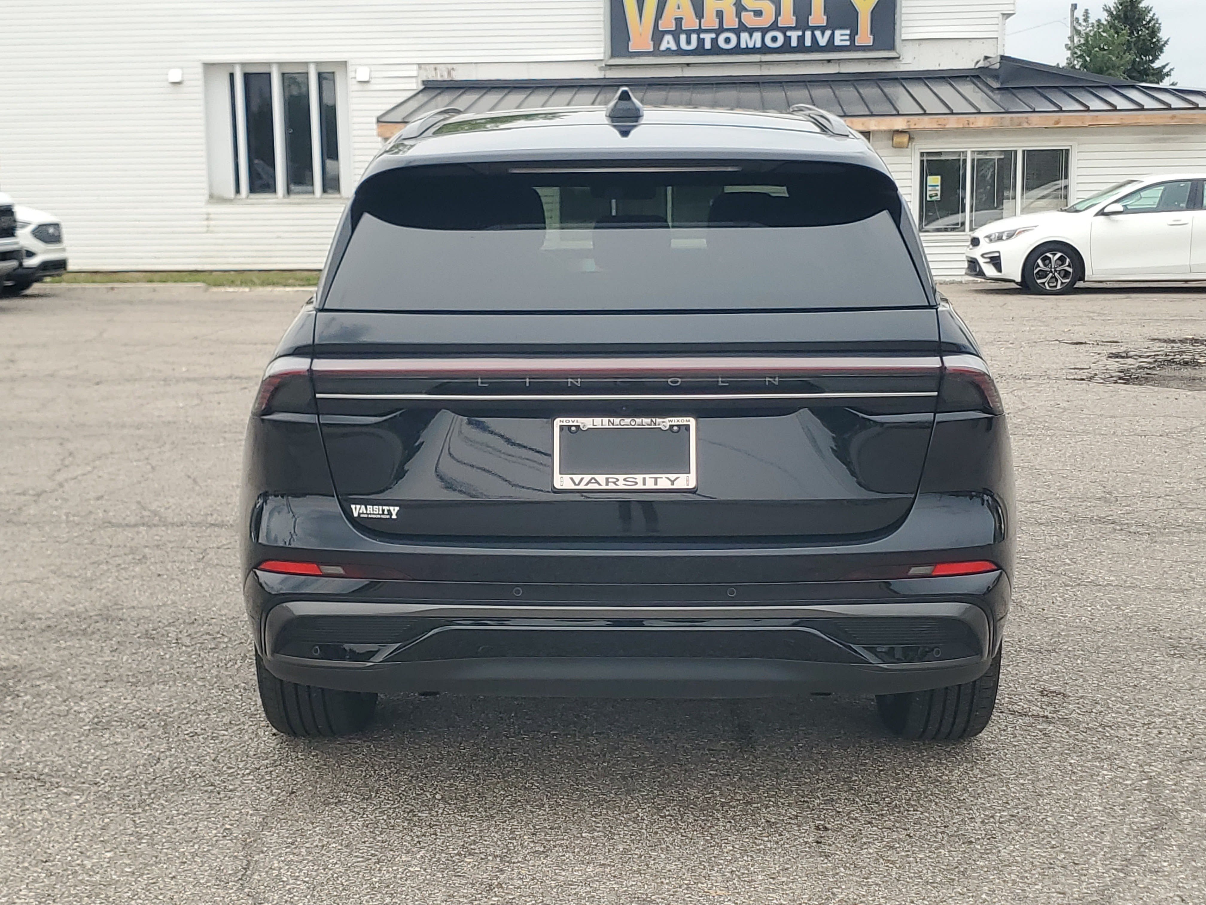 Certified 2024 Lincoln Nautilus Reserve w/ Equipment Group 202A AWD/4WD image 5
