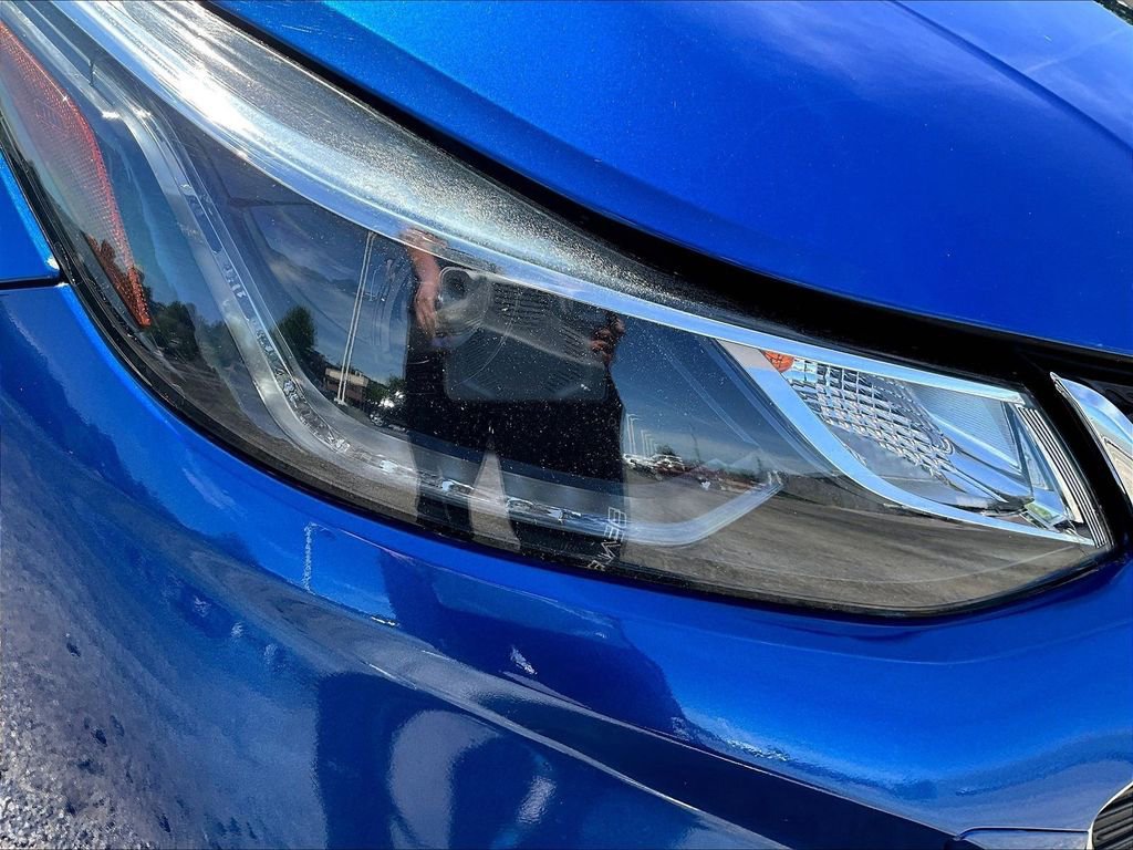 Used 2016 Chevrolet Cruze LT w/ Sun And Sound Package FWD image 34