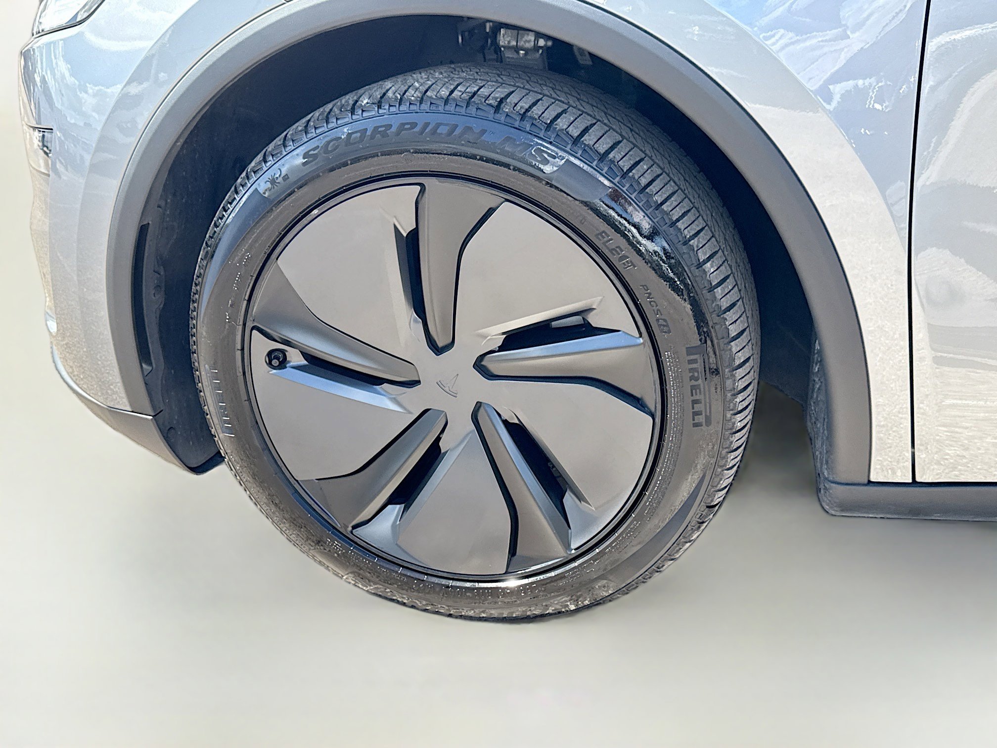 Used 2026 Tesla Model Y AWD image 39