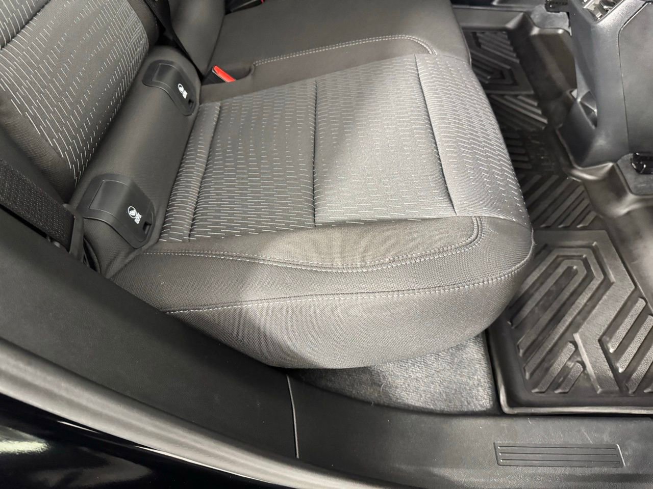 Used 2026 Chevrolet Equinox LT w/ Midnight Edition image 27