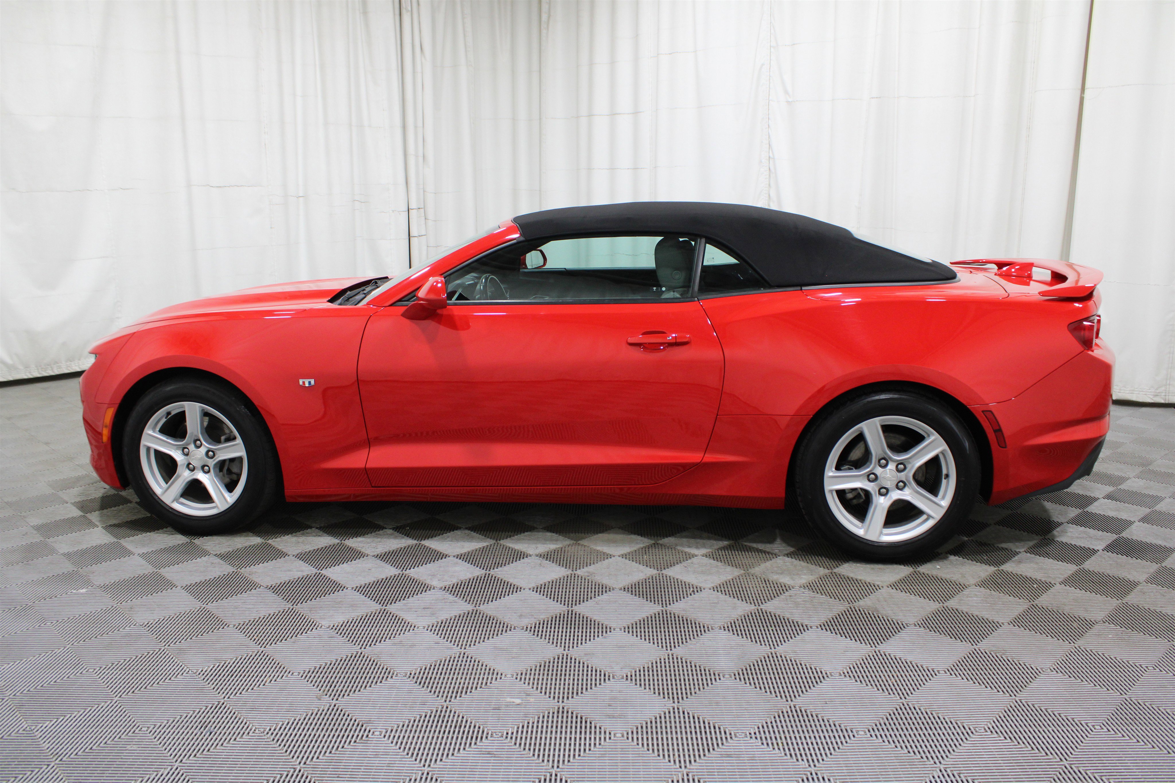 Used 2023 Chevrolet Camaro LT image 31