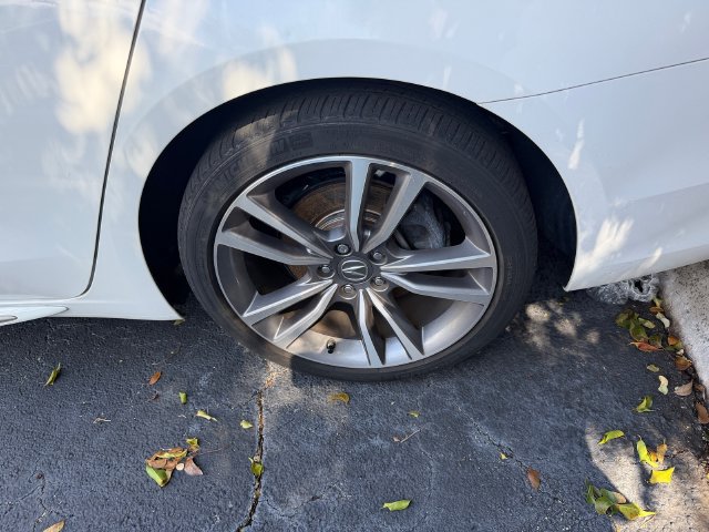 Used 2020 Acura TLX w/ Technology Package FWD image 10