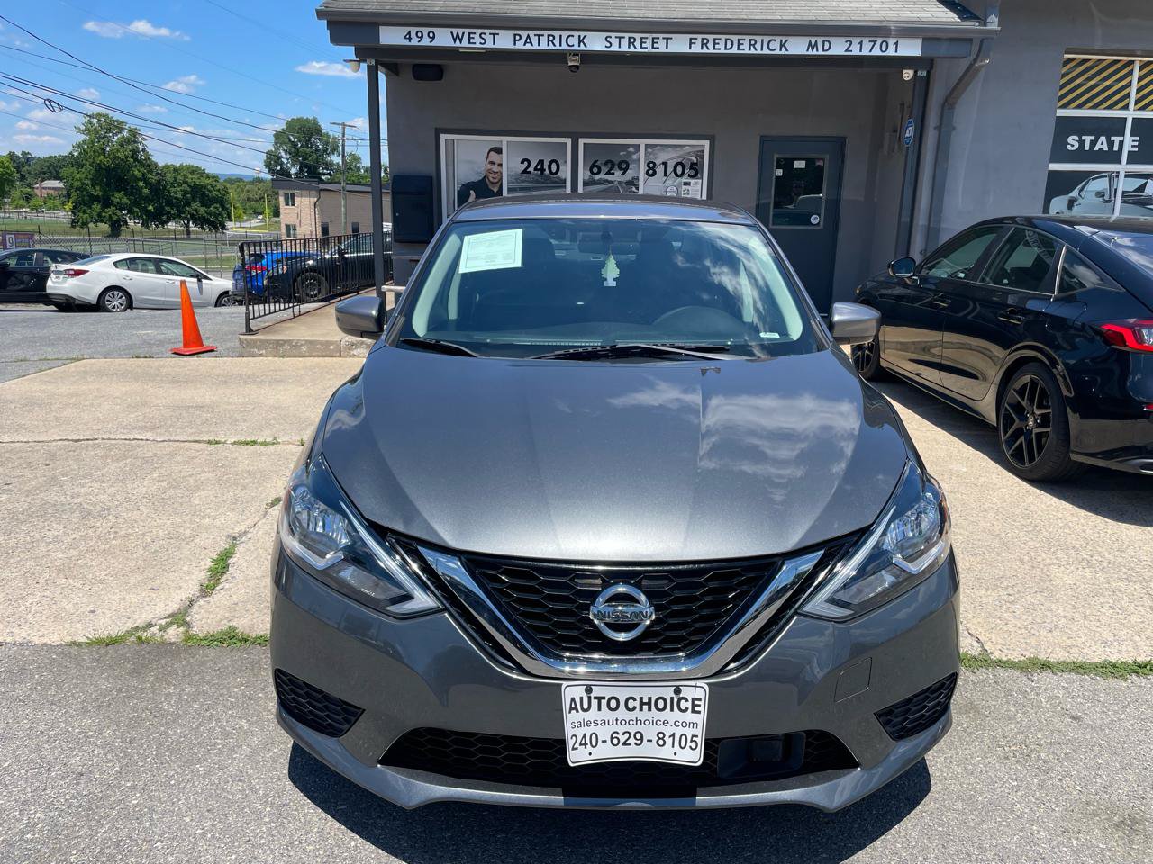 Used 2019 Nissan Sentra SV FWD image 2