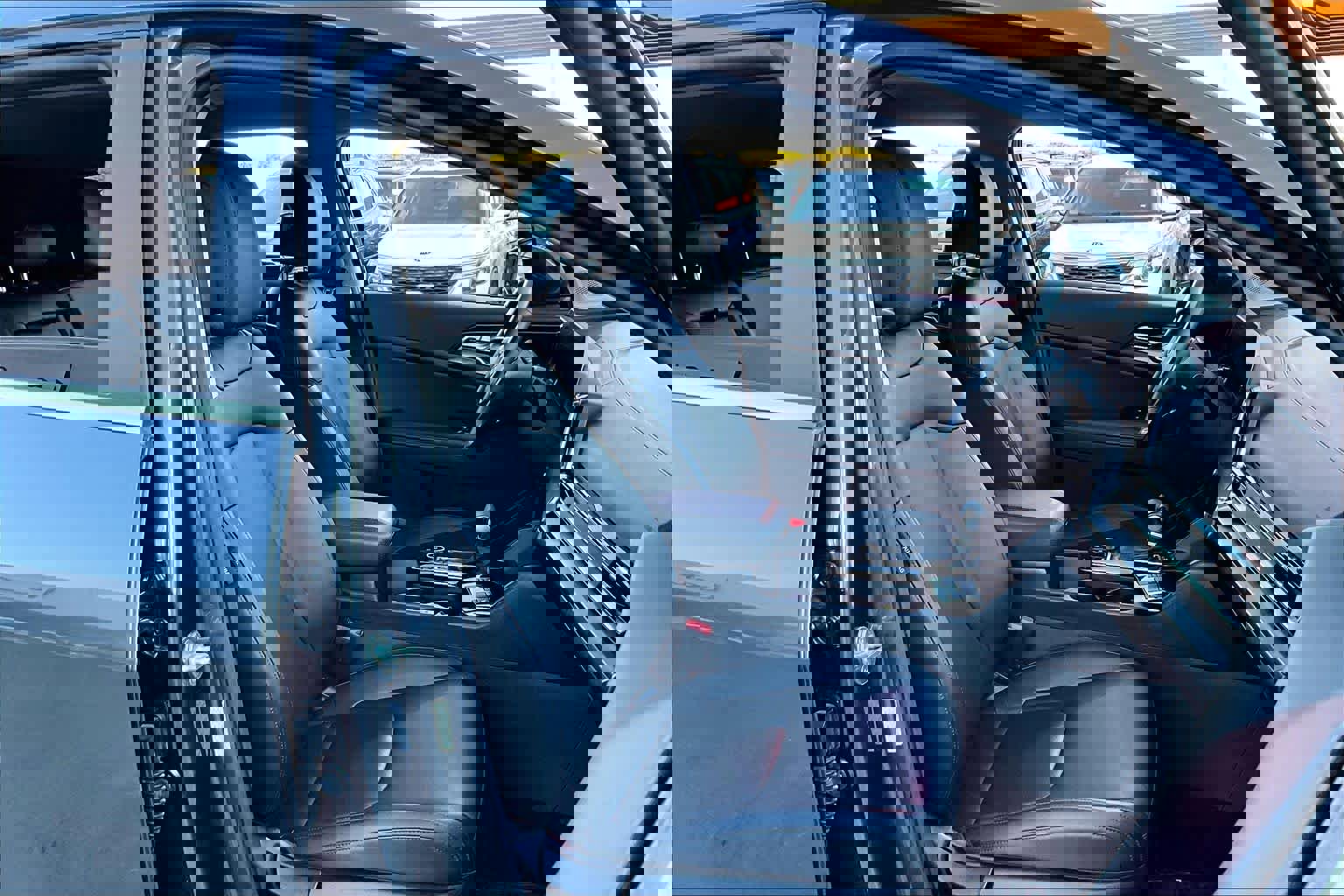 Certified 2023 Kia Sportage EX image 8