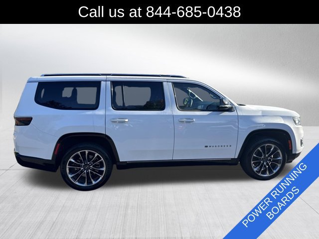 Used 2023 Jeep Wagoneer Series III w/ Premium Group I RWD image 4