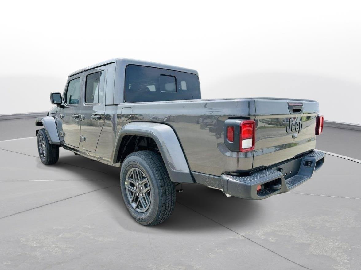 New 2025 Jeep Gladiator Sport AWD/4WD image 35