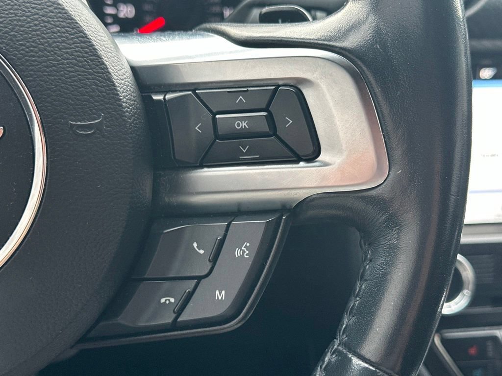 Used 2018 Ford Mustang Coupe RWD image 20