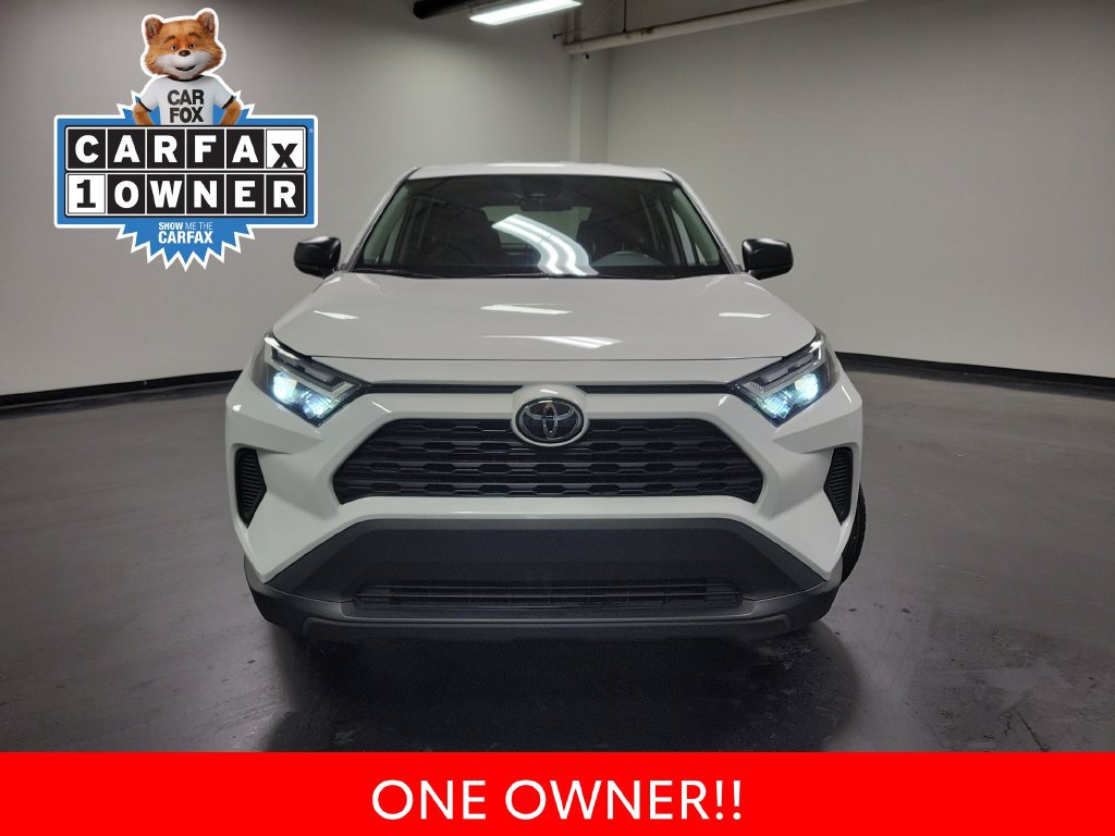 Used 2025 Toyota RAV4 LE FWD image 3
