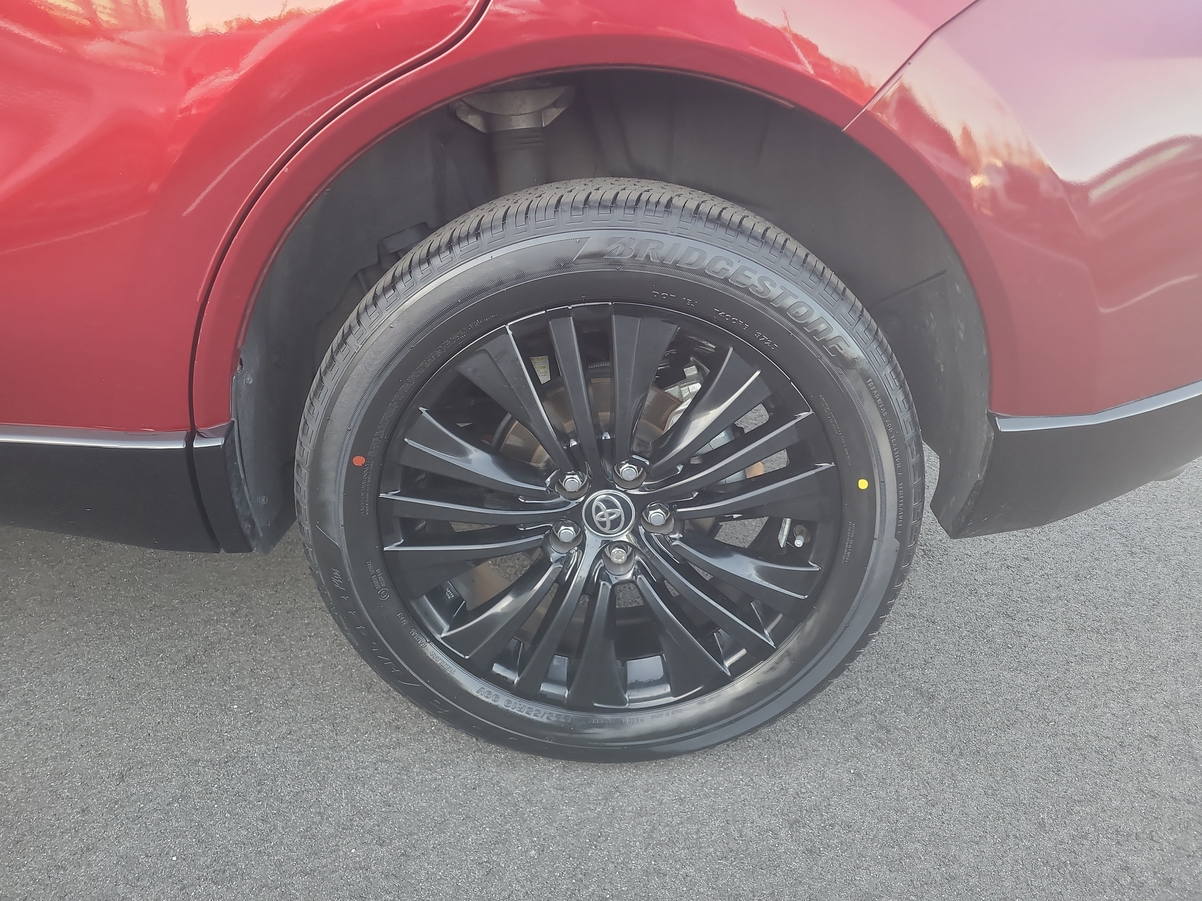 Certified 2023 Toyota Venza Nightshade AWD/4WD image 10
