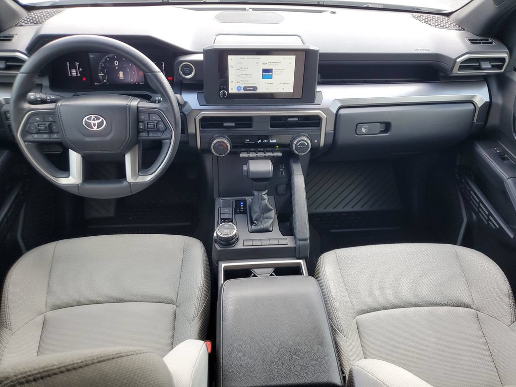 Used 2025 Toyota 4Runner SR5 AWD/4WD image 13